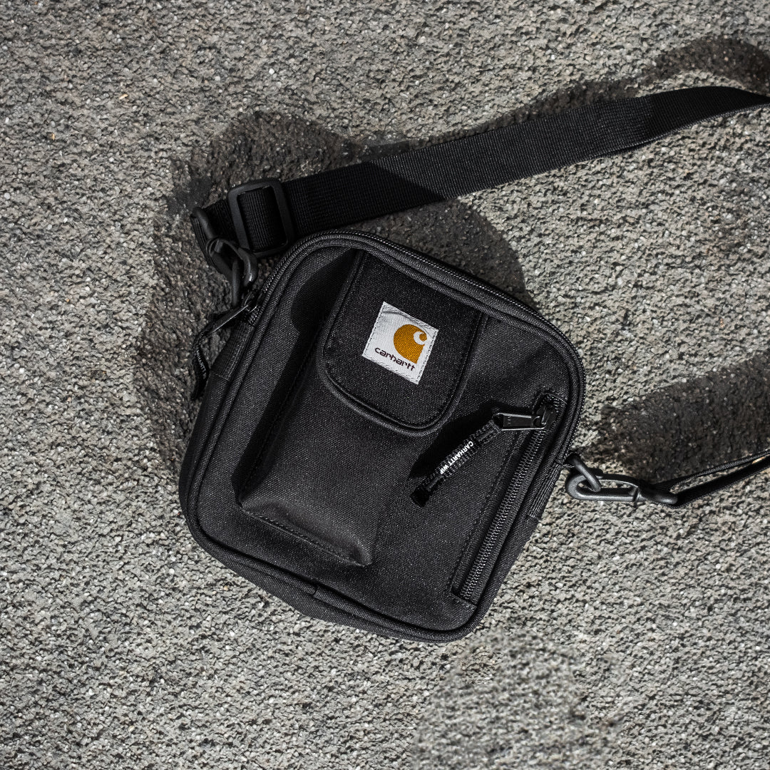 Carhartt WIP Essentials Bag Tasche (black) - Blue Mountain Store